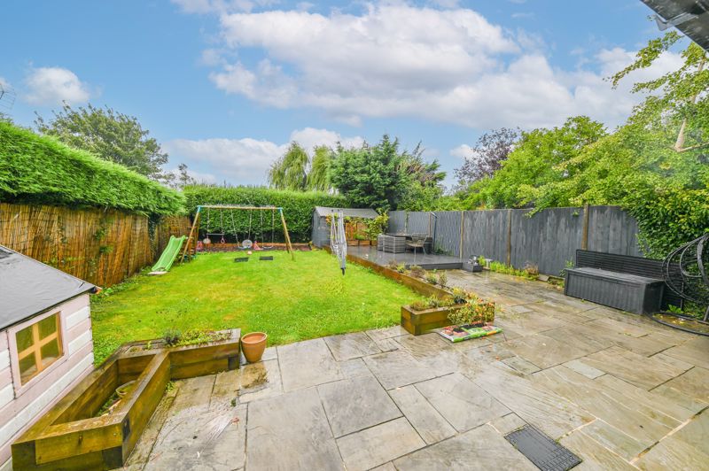 Green Lane Clanfield